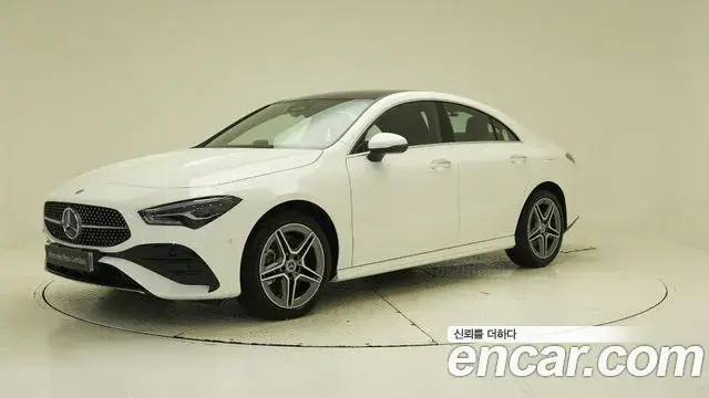 Mercedes-Benz CLA-Class 2026 — Photo 9/18