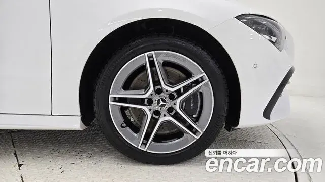 Mercedes-Benz CLA-Class 2026 — Photo 4/18