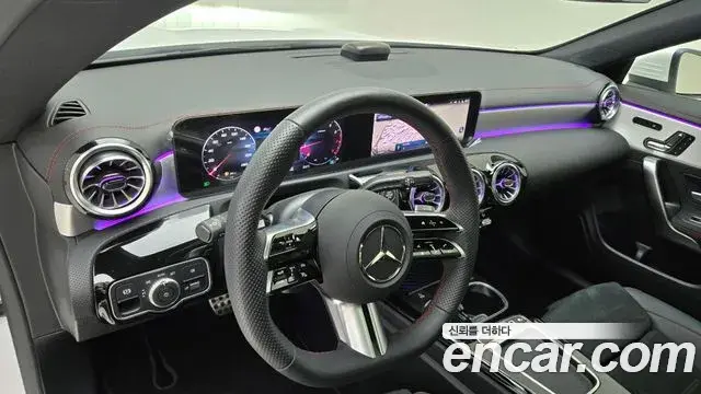 Mercedes-Benz CLA-Class 2026 — Photo 13/18
