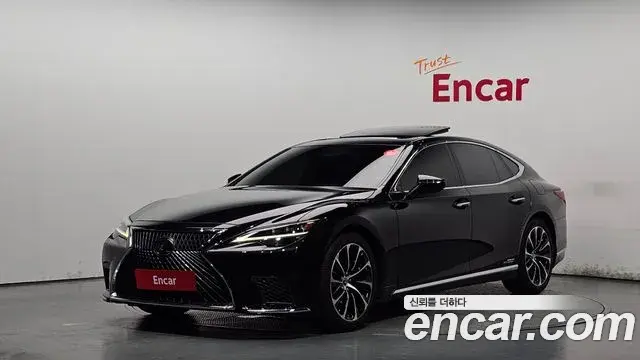 Lexus LS500h 2021 — Photo 15/20