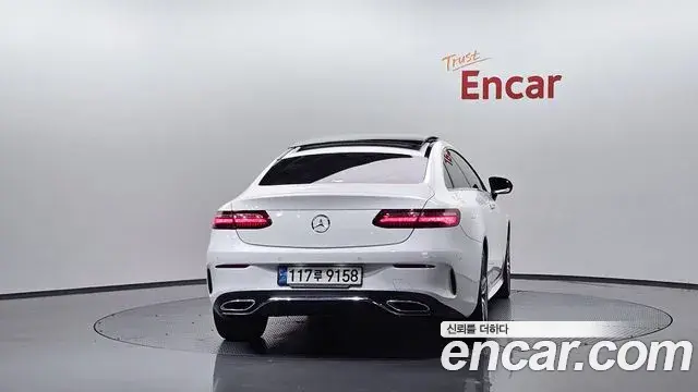 Mercedes-Benz E-Class 2019 — Фото 4/20