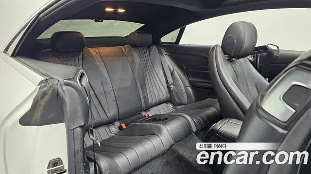 Mercedes-Benz E-Class 2019 — Фото 11/20