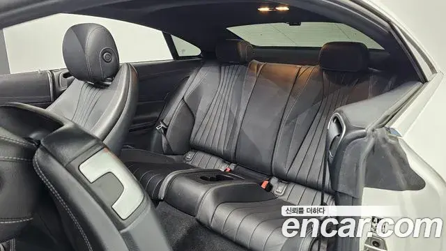 Mercedes-Benz E-Class 2019 — Фото 12/20