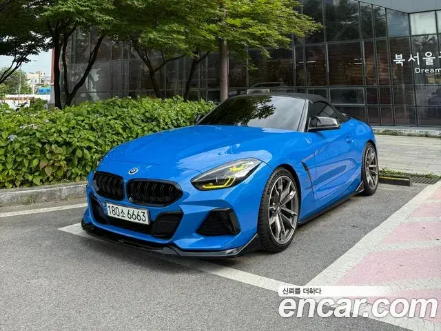BMW Z4 2021 — Фото 10/17