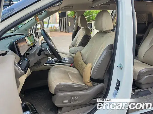 Kia Carnival 2021 — Фото 14/20