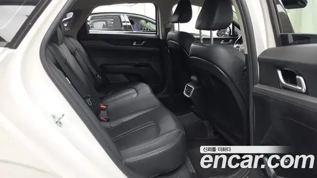 Kia K5 2022 — Photo 12/20