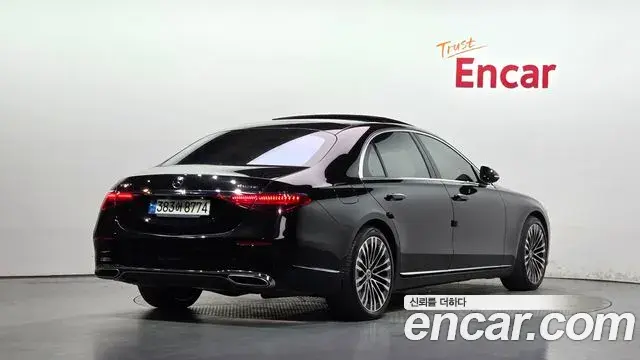 Mercedes-Benz S-Class 2021 — Photo 18/20