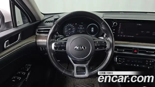 Kia K5 2019 — Фото 13/20