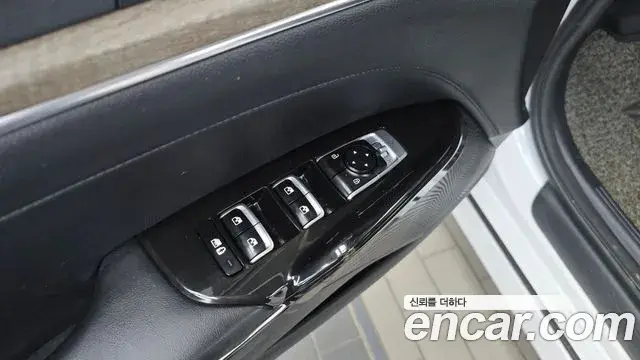 Kia K5 2019 — Şəkil 1/31