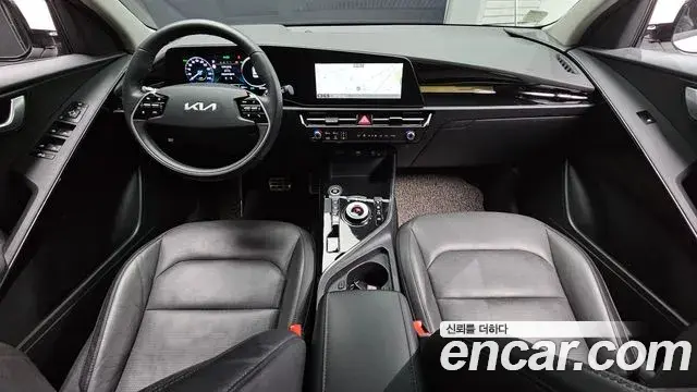 Kia Niro 2022 — Фото 7/20