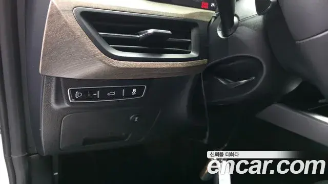 Kia K8 2023 — ფოტო 10/31