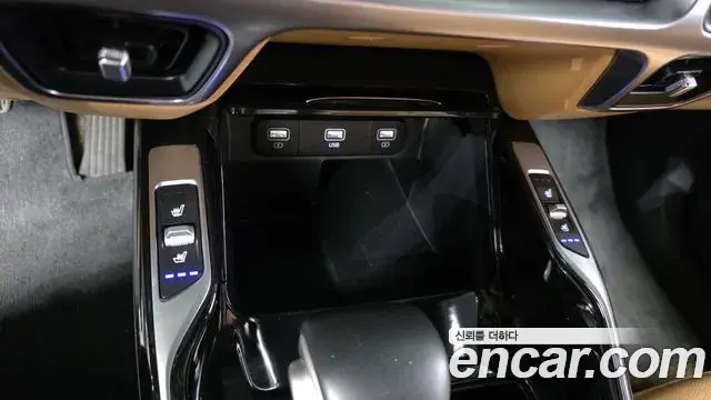 Kia Sorento 2021 — Фото 17/20