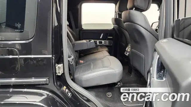 Mercedes-Benz G-Class 2021 — Photo 22/31