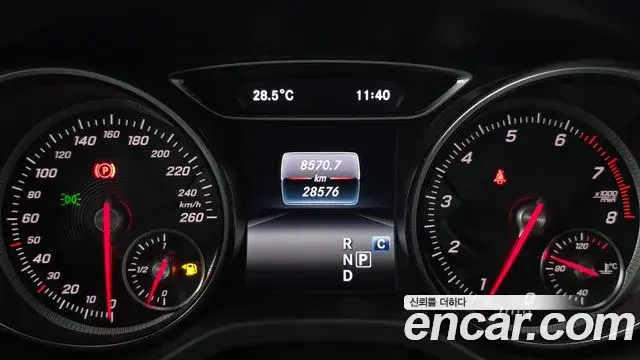 Mercedes-Benz GLA-Class 2019 — Фото 8/20