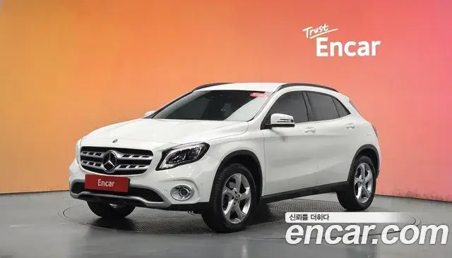 Mercedes-Benz GLA-Class 2019 — Фото 1/20
