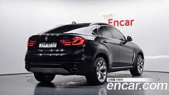 BMW X6 2018 — Фото 1/20