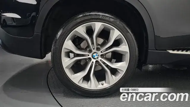 BMW X6 2018 — Фото 4/20