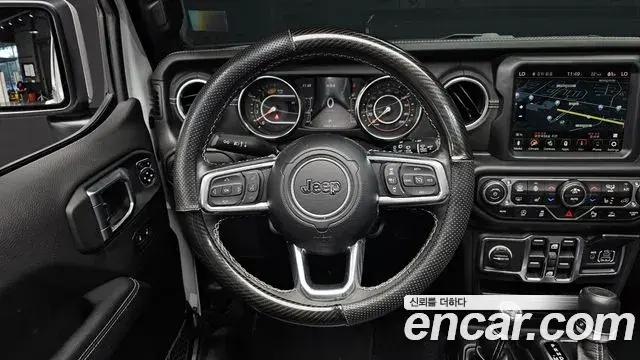 Jeep Wrangler 2023 — Фото 13/20