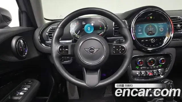 Mini Cooper Clubman 2023 — Photo 13/20