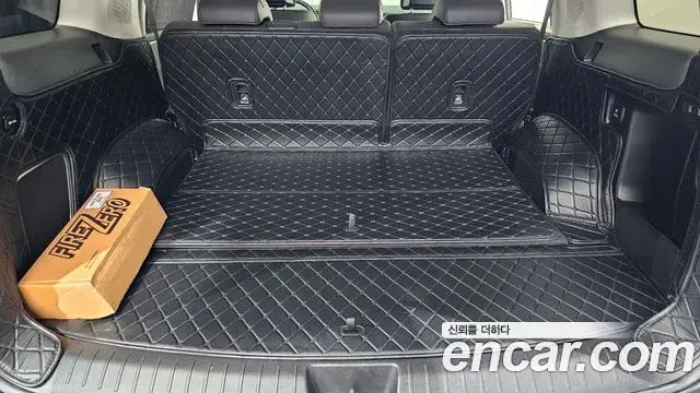 Hyundai Santa Fe 2024 — Фото 16/20
