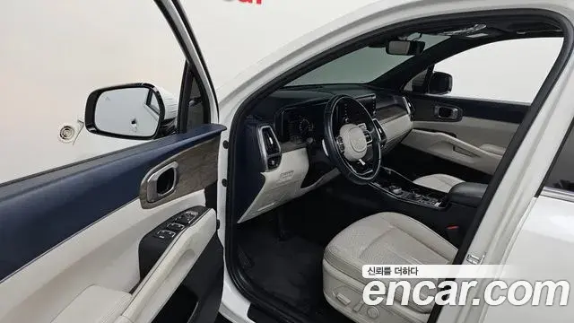 Kia Sorento 2022 — Фото 10/20