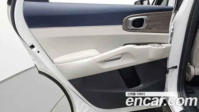Kia Sorento 2022 — Photo 13/36