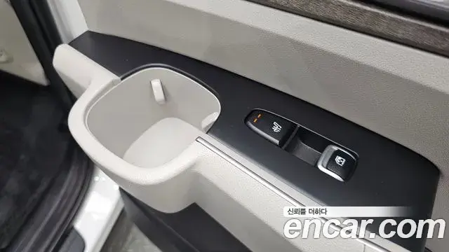 Kia Sorento 2022 — Photo 16/36