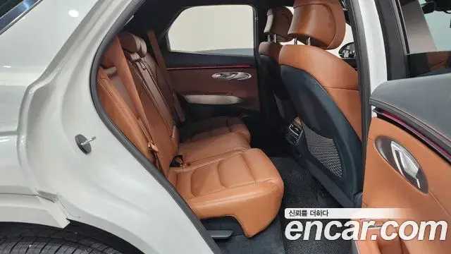 Genesis GV70 2025 — Photo 15/34