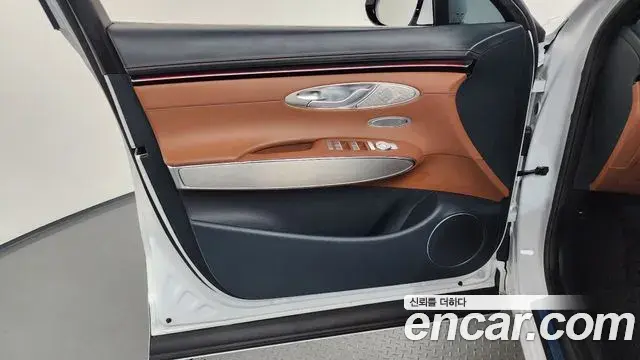 Genesis GV70 2025 — Photo 12/34