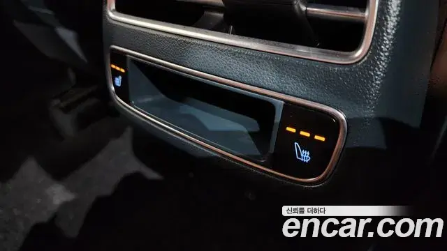 Genesis GV70 2025 — Photo 2/34