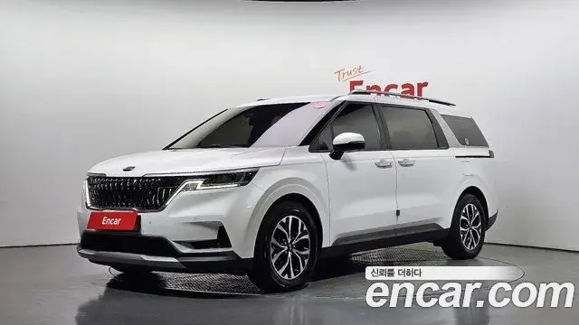 Kia Carnival 2021 — Photo 1/20