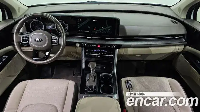 Kia Carnival 2021 — Photo 7/20