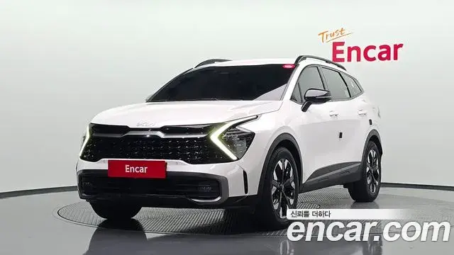 Kia Sportage 2022 — Фото 1/20