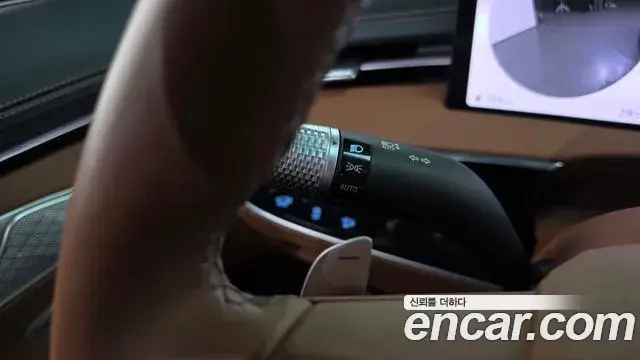 Genesis GV70 2024 — Şəkil 17/34