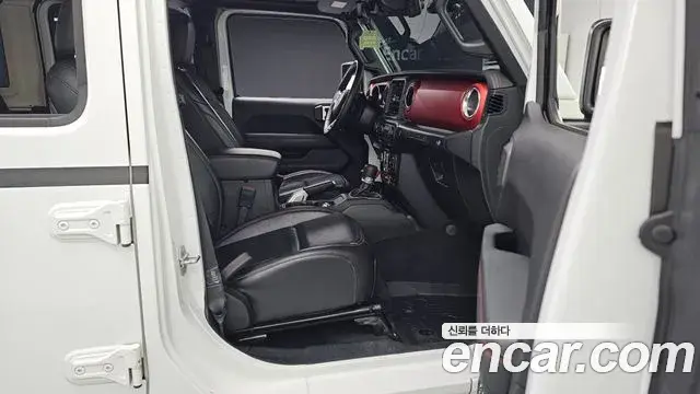 Jeep Wrangler 2019 — Фото 11/20
