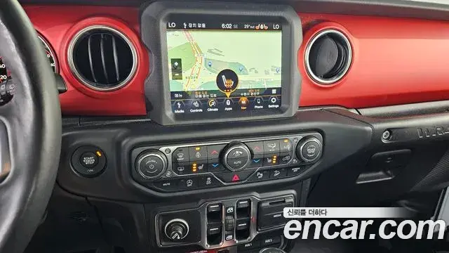 Jeep Wrangler 2019 — Фото 13/20