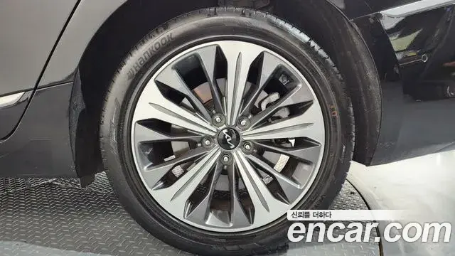 Kia K8 2021 — ფოტო 29/34