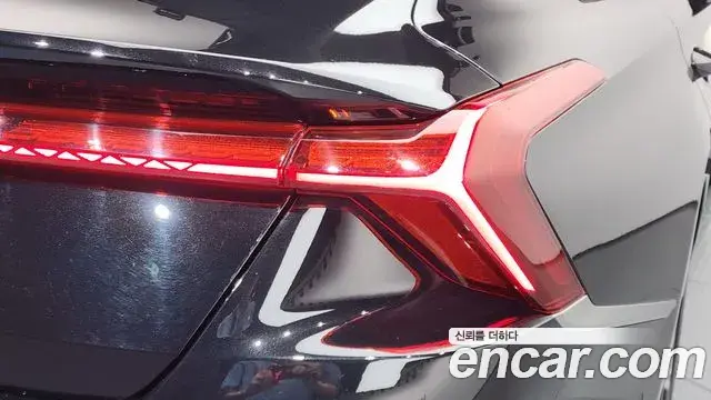 Kia K8 2021 — ფოტო 19/34