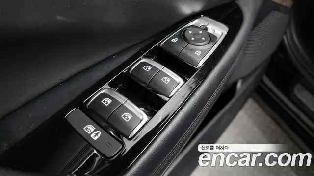 Kia K8 2021 — ფოტო 32/34