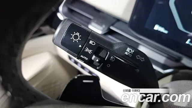 Kia Carnival 2025 — Фото 17/20