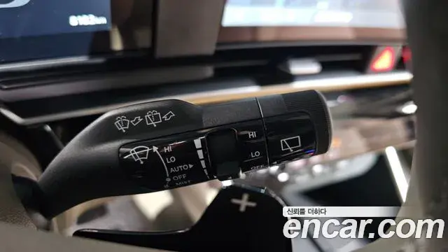 Kia Carnival 2025 — Фото 18/20