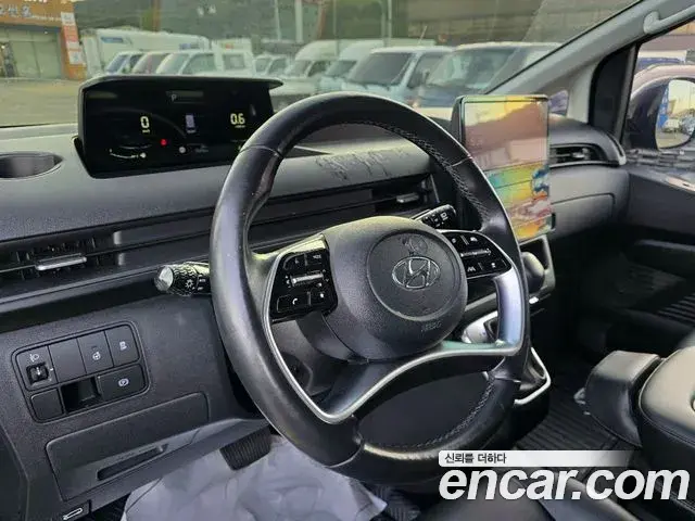 Hyundai Staria 2023 — Photo 11/20