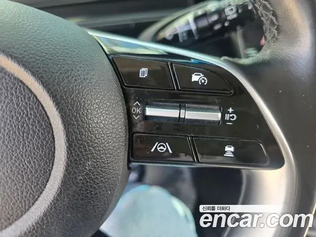 Hyundai Staria 2023 — Photo 16/20