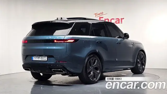 Land Rover Range Rover Sport 2025 — Şəkil 26/35