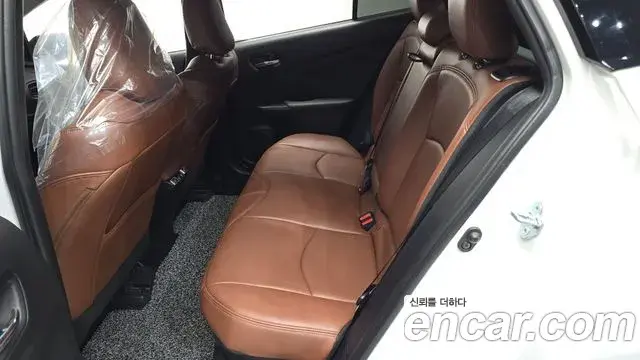 Toyota Prius 2021 — Şəkil 23/30