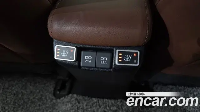 Toyota Prius 2021 — Şəkil 11/30