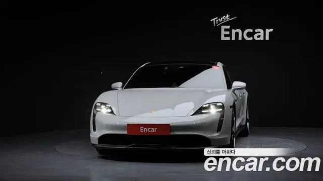 Porsche Taycan 2023 — ფოტო 20/20