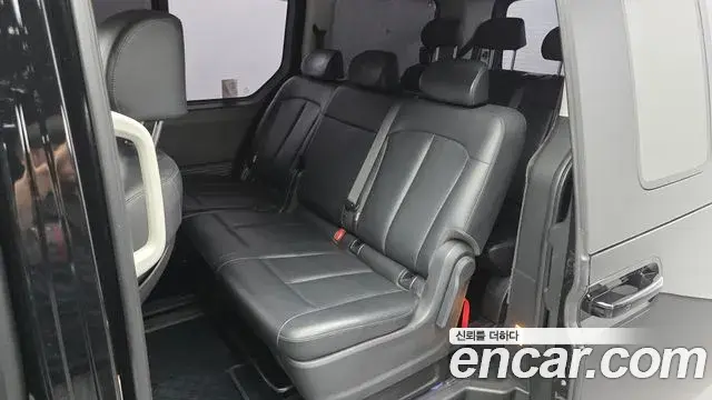 Hyundai Staria 2024 — Фото 11/20