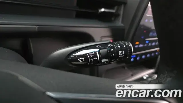 Hyundai Staria 2024 — Фото 14/20