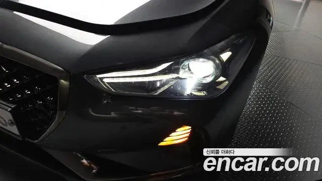 Genesis G70 2019 — ფოტო 10/28